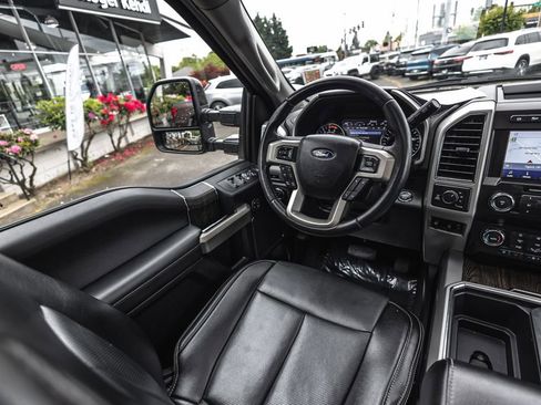 Used 2021 Ford F250 Lariat w/ Tremor Off-Road Package AWD/4WD image 27