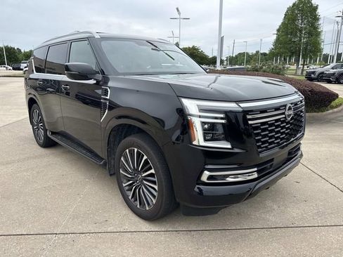 Used 2025 Nissan Armada Platinum Reserve w/ Convenience Package RWD image 3