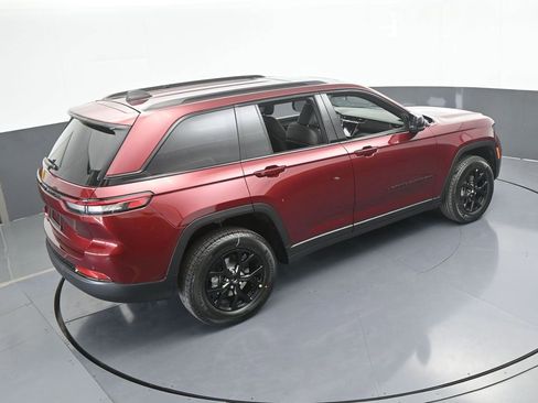 New 2025 Jeep Grand Cherokee Altitude RWD image 45