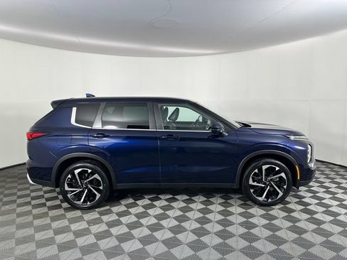Used 2022 Mitsubishi Outlander SE FWD image 30