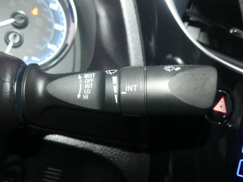 Used 2018 Toyota Corolla SE FWD image 34