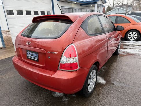 Used 2009 Hyundai Accent GS w/ Popular Equipment Pkg 2 image 3