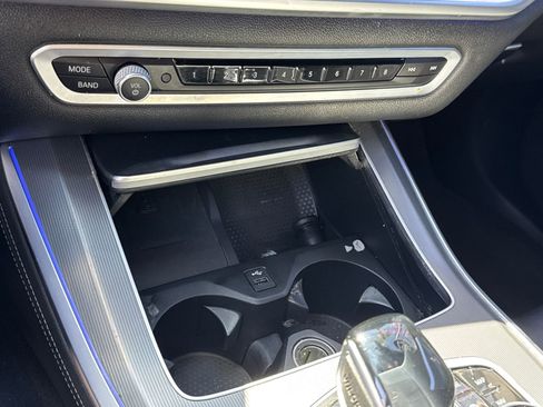 Used 2021 BMW X5 sDrive40i w/ M Sport Package RWD image 19