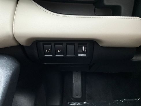 New 2026 Subaru Ascent Limited image 25