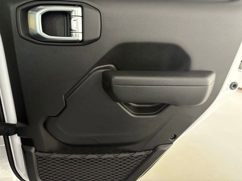 New 2026 Jeep Gladiator Willys image 38