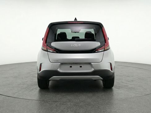 Used 2025 Kia Soul LX w/ LX Technology Package image 7