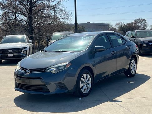 Used 2015 Toyota Corolla LE image 5