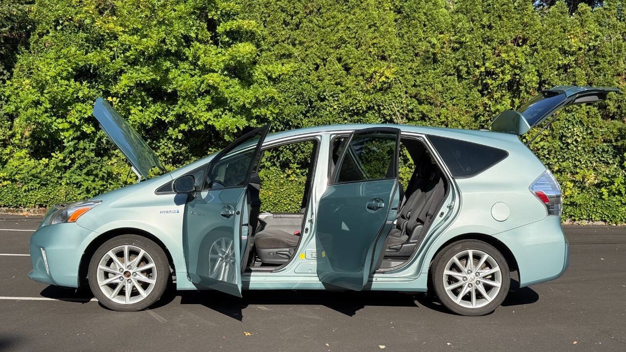 Used 2014 Toyota Prius V Three FWD image 6