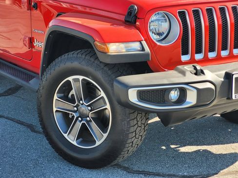 Used 2023 Jeep Wrangler Unlimited Sahara AWD/4WD image 4
