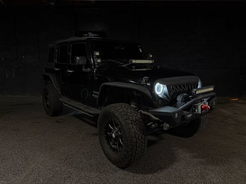 Used 2015 Jeep Wrangler Unlimited Sport w/ Quick Order Package 24S AWD/4WD image 4