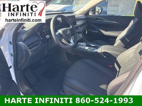 New 2026 INFINITI QX60 Luxe image 10