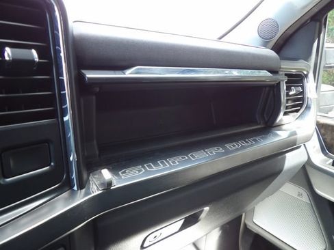 Used 2024 Ford F250 Lariat w/ Chrome Package AWD/4WD image 42