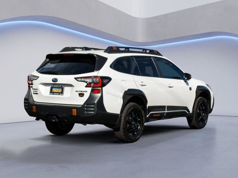 Used 2022 Subaru Outback Wilderness AWD/4WD image 5