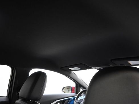 Used 2025 Chevrolet Equinox EV LT w/ Convenience Package image 17