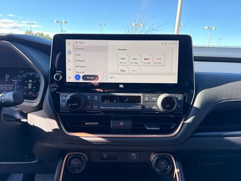 Used 2026 Toyota Grand Highlander AWD Hybrid image 14