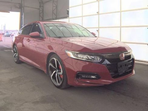 Used 2019 Honda Accord Sport image 2
