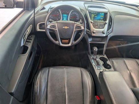 Used 2017 Chevrolet Equinox Premier w/ Enhanced Convenience Package image 8