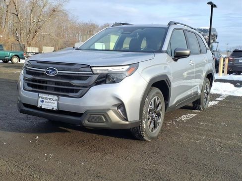 New 2025 Subaru Forester Premium image 3