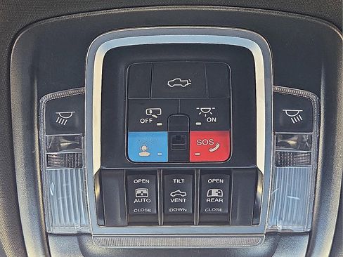 Used 2024 RAM 2500 Limited image 20