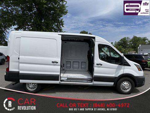 Used 2023 Ford Transit 250 Medium Roof AWD image 8