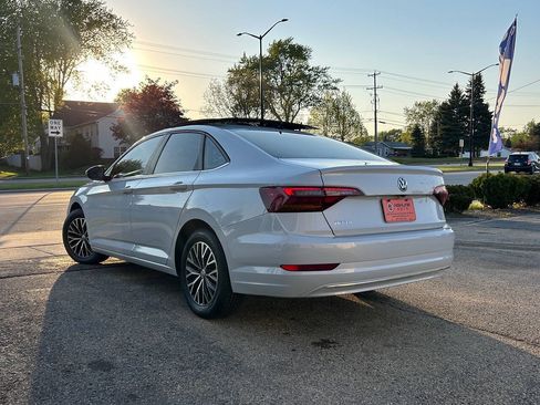 Used 2019 Volkswagen Jetta SE FWD image 6