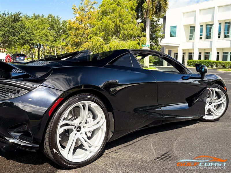 Used 2024 McLaren 750S Spider RWD image 54