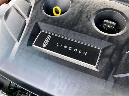 Used 2020 Lincoln MKZ Reserve w/ Elements Package AWD/4WD image 32