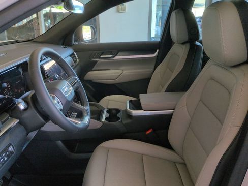 New 2026 GMC Terrain Elevation w/ Elevation Premium Package AWD/4WD image 12