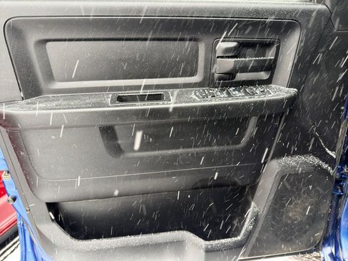 Used 2017 RAM 2500 Tradesman w/ Chrome Appearance Group image 12