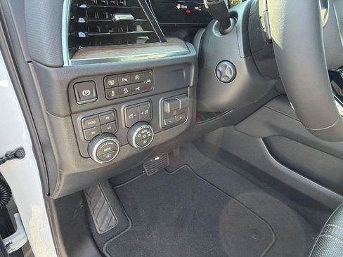 New 2026 Chevrolet Suburban High Country AWD/4WD image 20