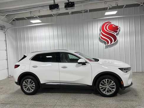 Used 2023 Buick Envision Preferred FWD image 1