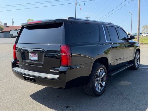 Used 2019 Chevrolet Suburban Premier AWD/4WD image 3
