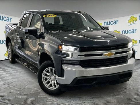 Used 2021 Chevrolet Silverado 1500 LT image 1