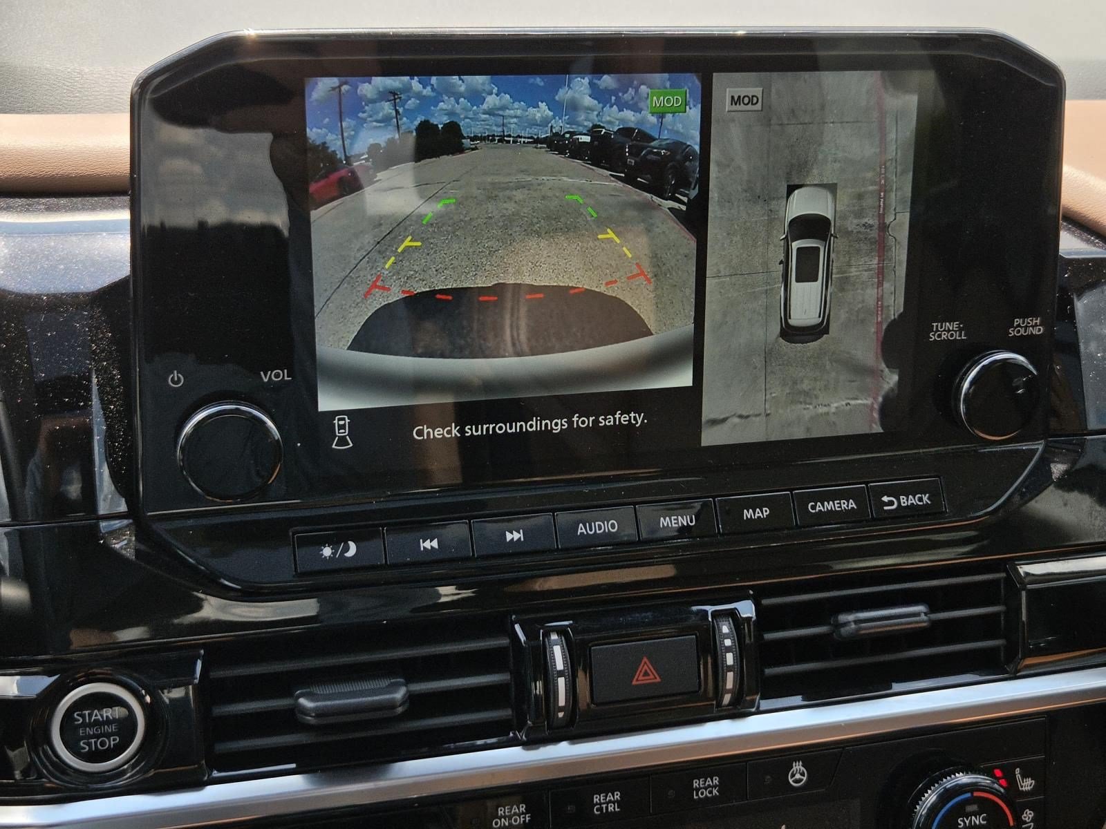 Used 2024 Nissan Pathfinder Platinum FWD image 30