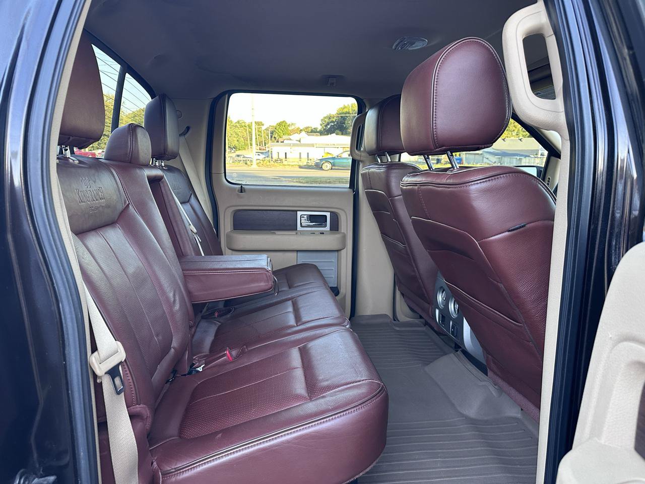 Used 2014 Ford F150 King Ranch w/ King Ranch Luxury Package AWD/4WD image 37