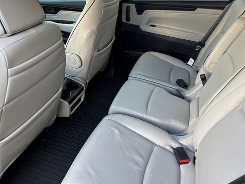 Certified 2025 Honda Odyssey Touring image 26
