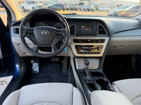 Used 2017 Hyundai Sonata SE image 11