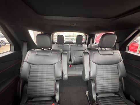 New 2026 Ford Explorer ST-Line w/ ST-Line Street Pack image 24