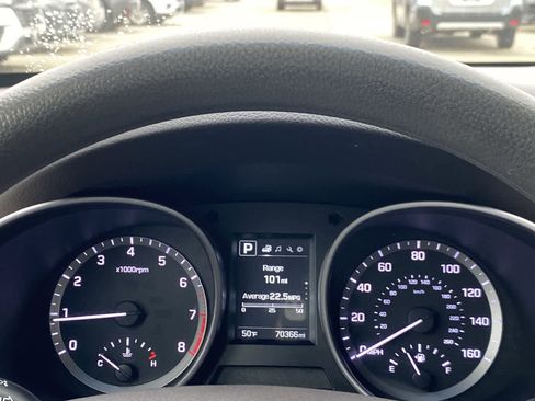 Used 2017 Hyundai Santa Fe Sport image 30