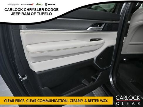 New 2026 Jeep Grand Wagoneer L 4WD image 25