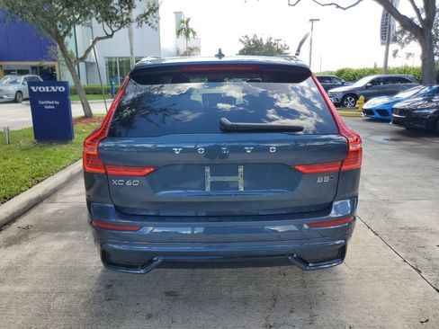 Certified 2024 Volvo XC60 B5 Plus AWD/4WD image 5