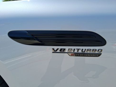 New 2026 Mercedes-Benz SL 63 AMG S e Performance 4MATIC image 34