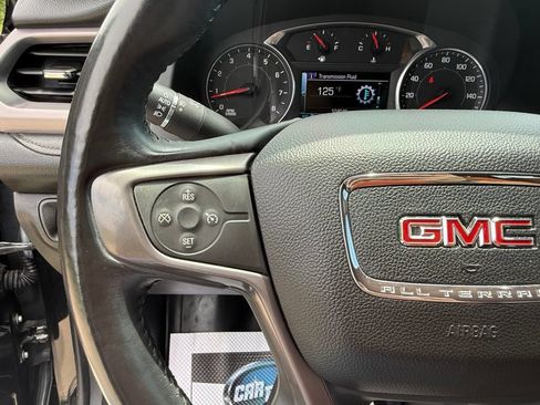 Used 2017 GMC Acadia SLT AWD/4WD image 32