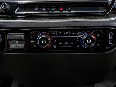 Used 2024 Chevrolet Silverado 3500 LT w/ Convenience Package image 26