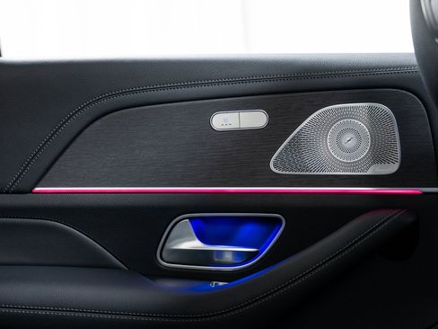 Certified 2020 Mercedes-Benz GLE 350 4MATIC image 23