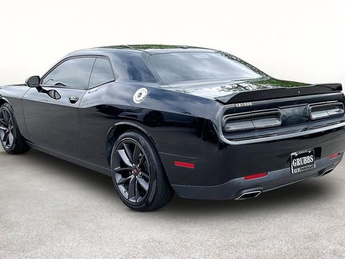 Used 2019 Dodge Challenger GT w/ Performance Handling Group image 17