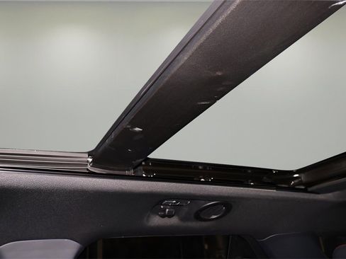 Used 2025 Ford Explorer ST w/ Sun And Sound Package image 21