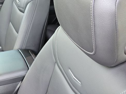 New 2025 Cadillac XT5 Luxury image 27