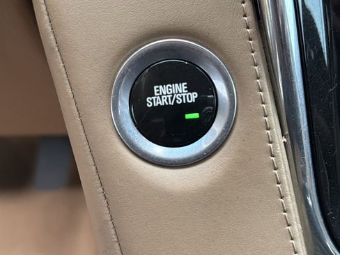 Used 2016 Cadillac Escalade Platinum image 33