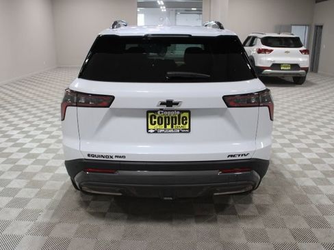 New 2026 Chevrolet Equinox ACTIV AWD/4WD image 10